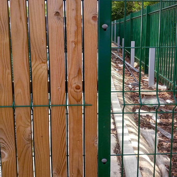 Lesene zastirke za ograjo